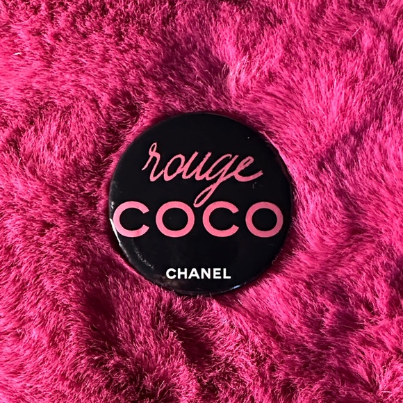 Chanel Rouge Coco Pin Collection - Picture 4 of 6